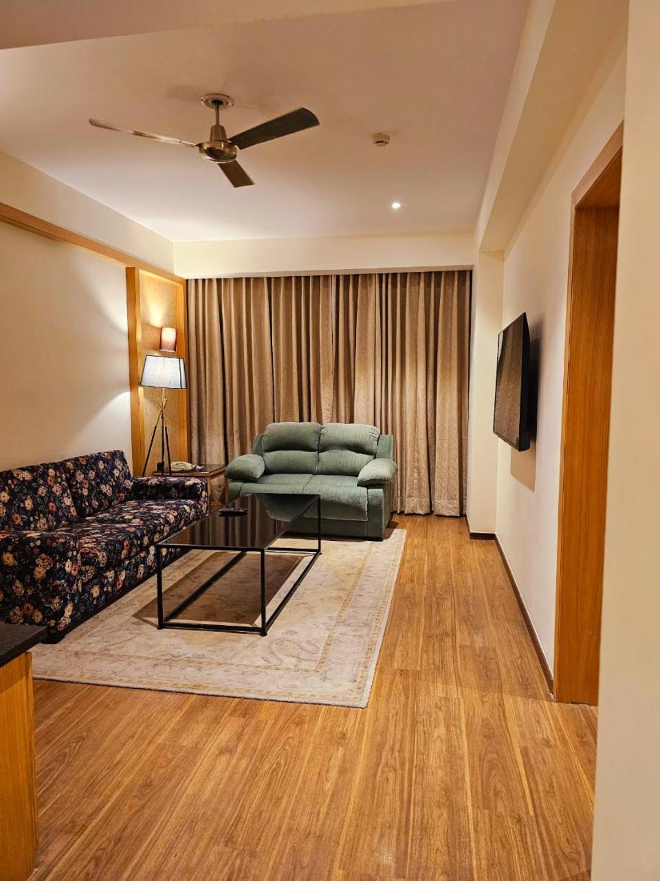 Comfort Hotel Vista Lucknow Exterior photo